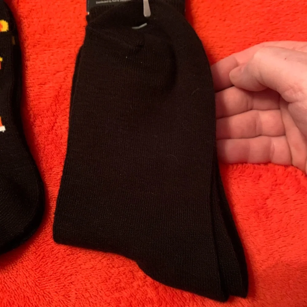 2 Pairs Halloween Socks, Fits Shoe Size 4-10